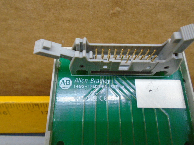 1492-IFM20FN Allen Bradley Breakout Block 1492-IFM20FN W404
