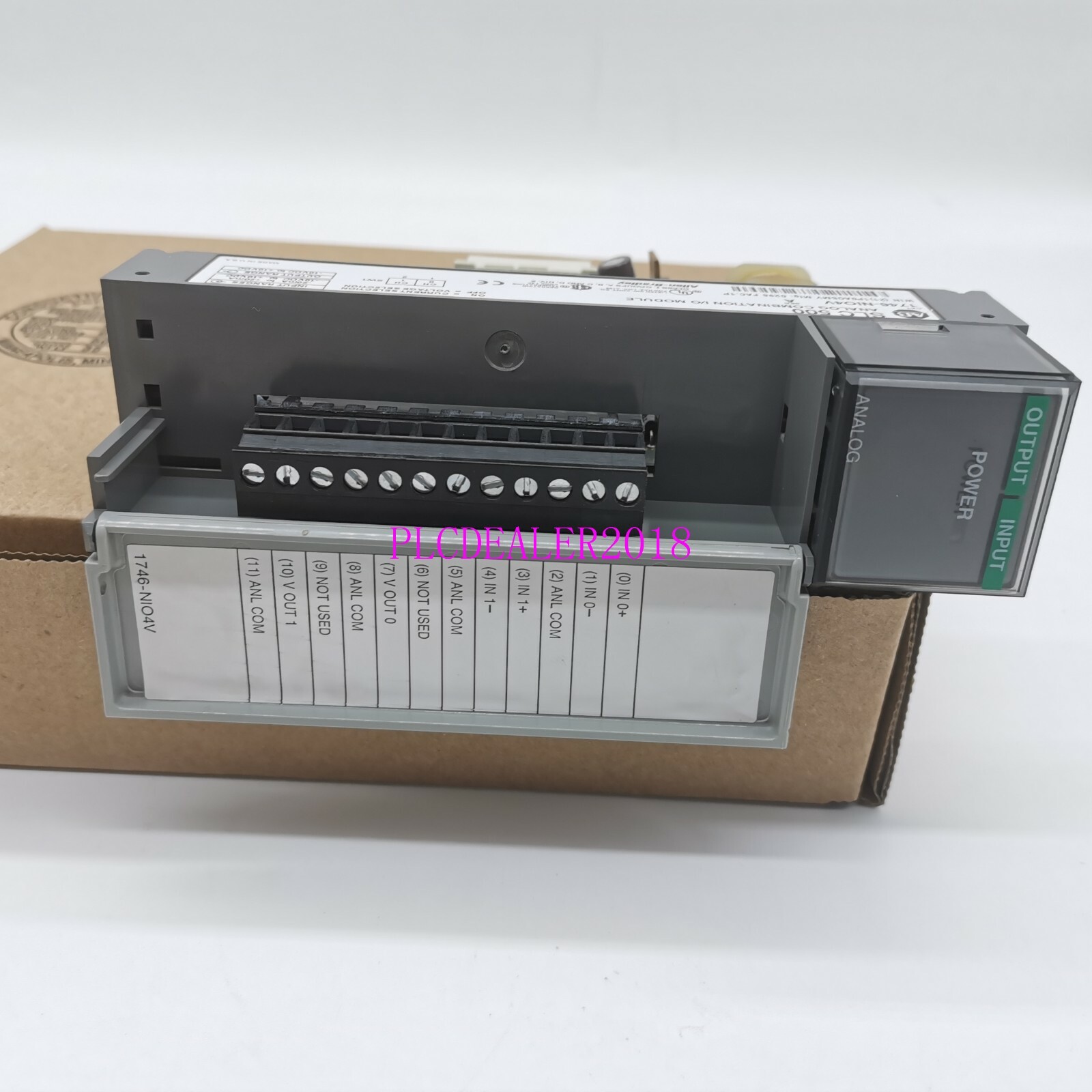 New Factroy Sealed 1746-NIO4V Series A SLC Analog I/O Module 1746NIO4V