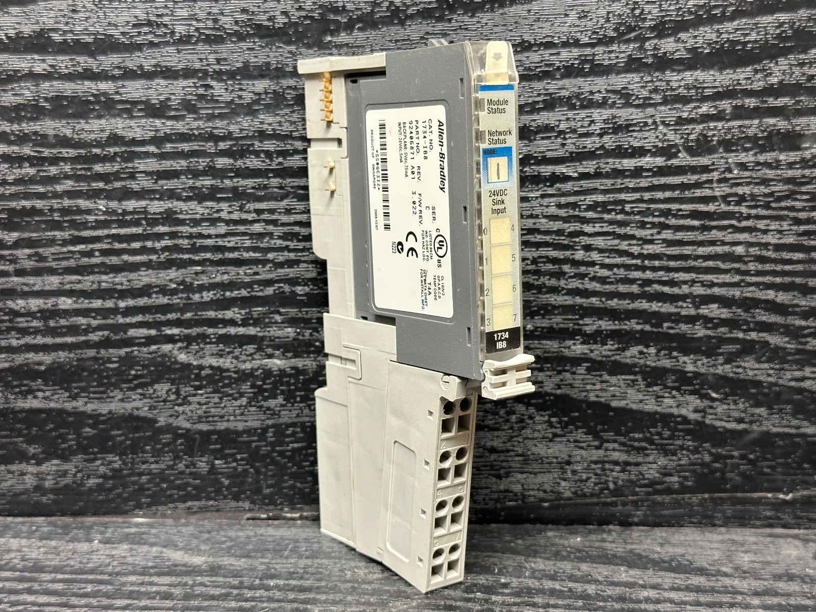 Allen Bradley 1734-IB8 1734-1B8 Ser C 1734-MB RTB Point I/O Input Module 24VDC