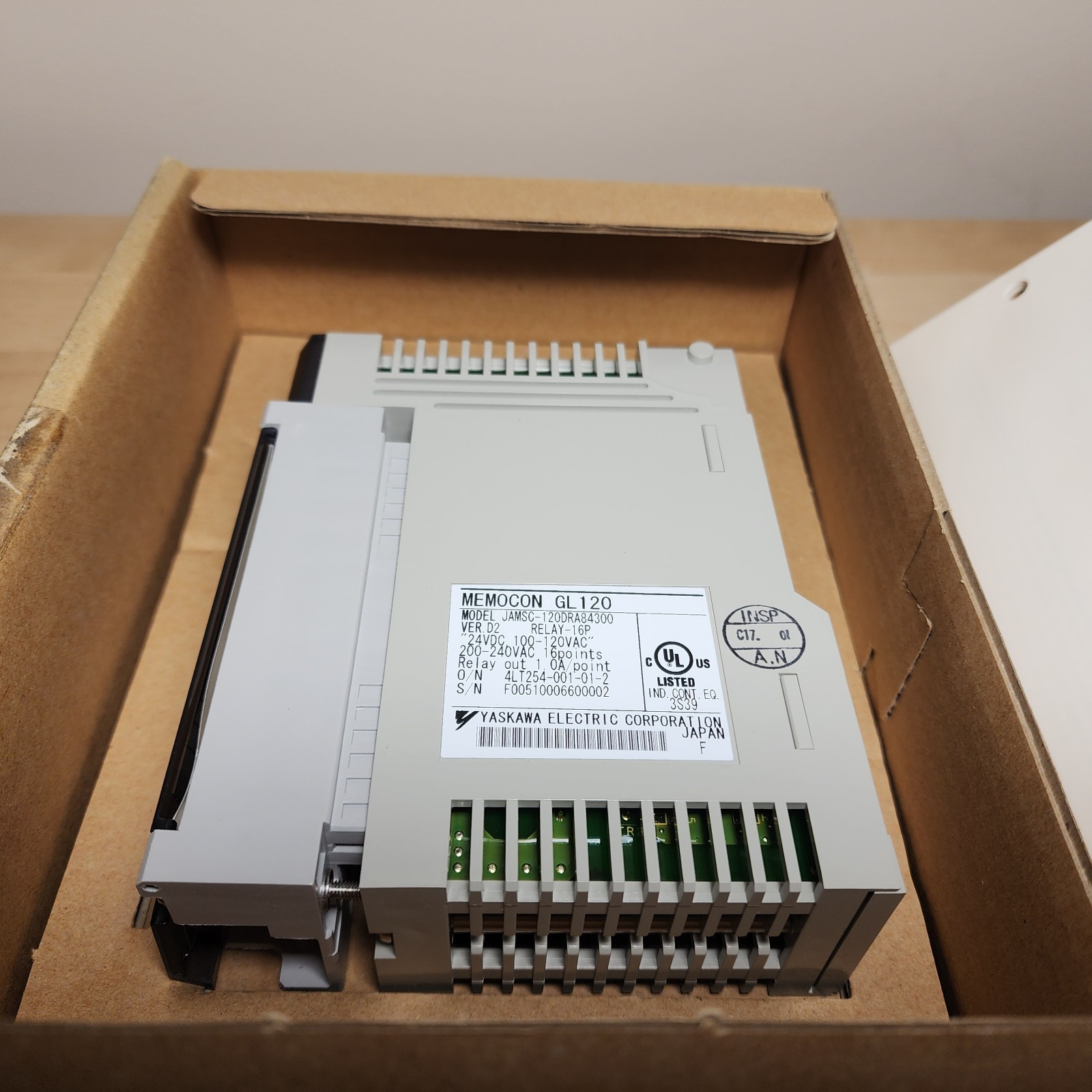 Yaskawa JAMSC-120DRA84300 MEMOCON GL120 16 Point Relay Output Module