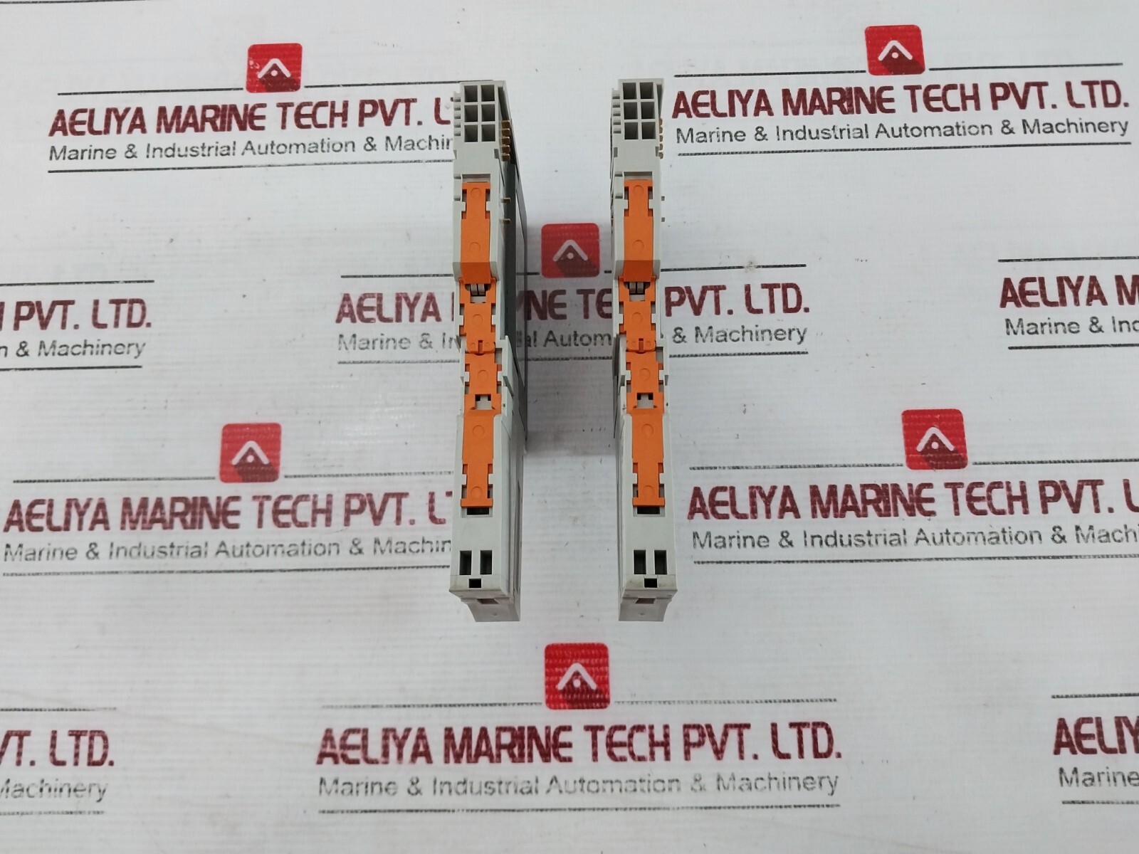 Allen-bradley 1734-OB2E Point Digital Output Module 96429673 24VDC 1A/24VA