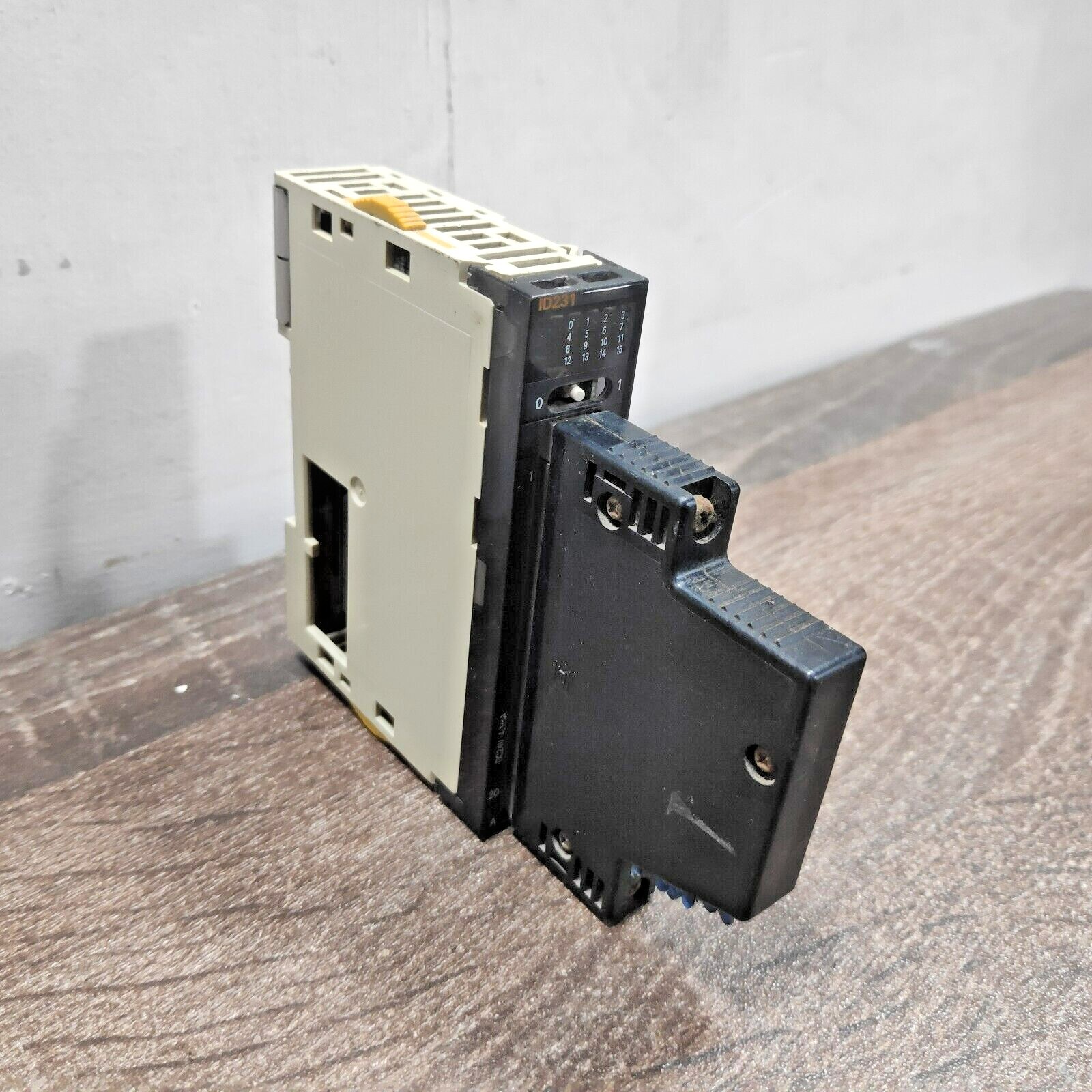 USED | OMRON CJ1W-ID231