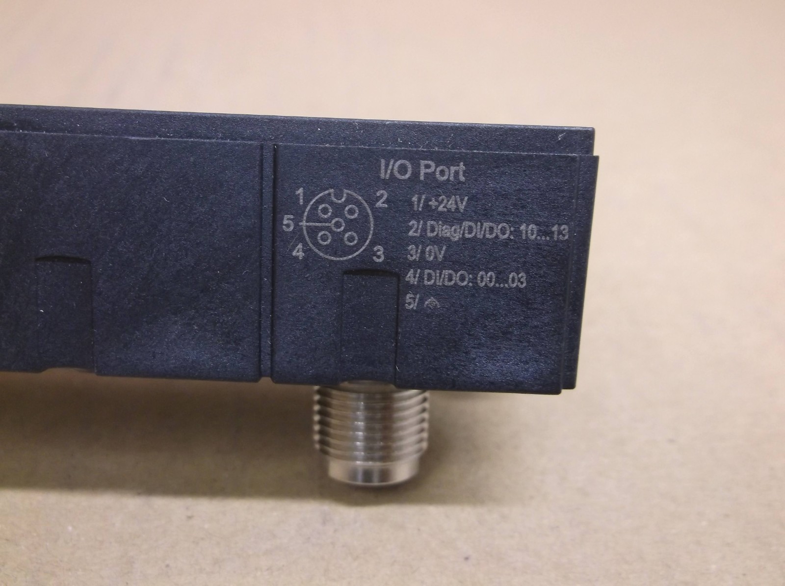 56610 Murr NEW In Box PLC I/O Terminal Block Cube67 DIO8 C 4xM12