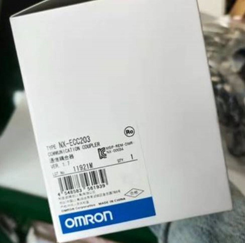 1pcs NX-ECC203 OMRON NX Series Communication Coupler EtherCAT connector unit