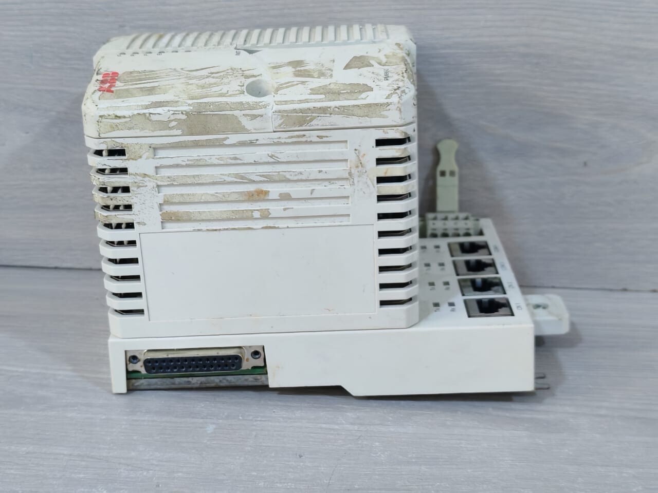 ABB PM860 Processor Unit with Base PM860K01 3BSE018100R1 BROKEN FRAME