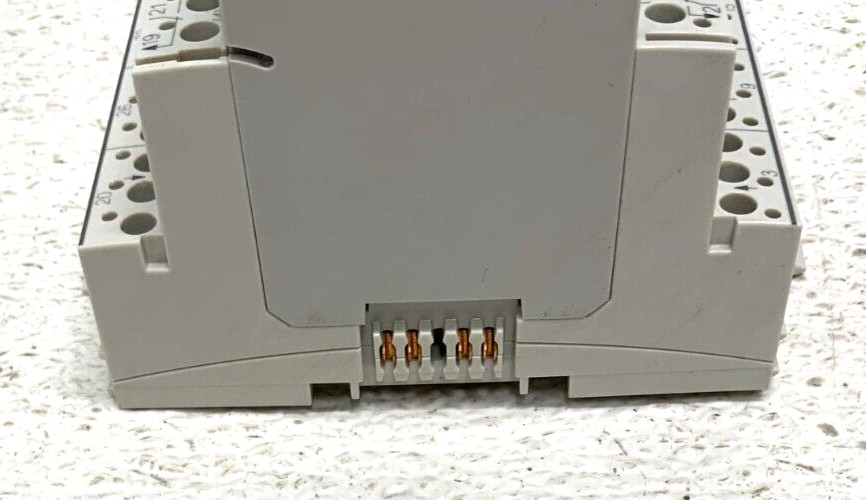 Siemens TXM1.6R-M Apogee Automation I/O PLC Output 6 Relay Module Terminal 243I