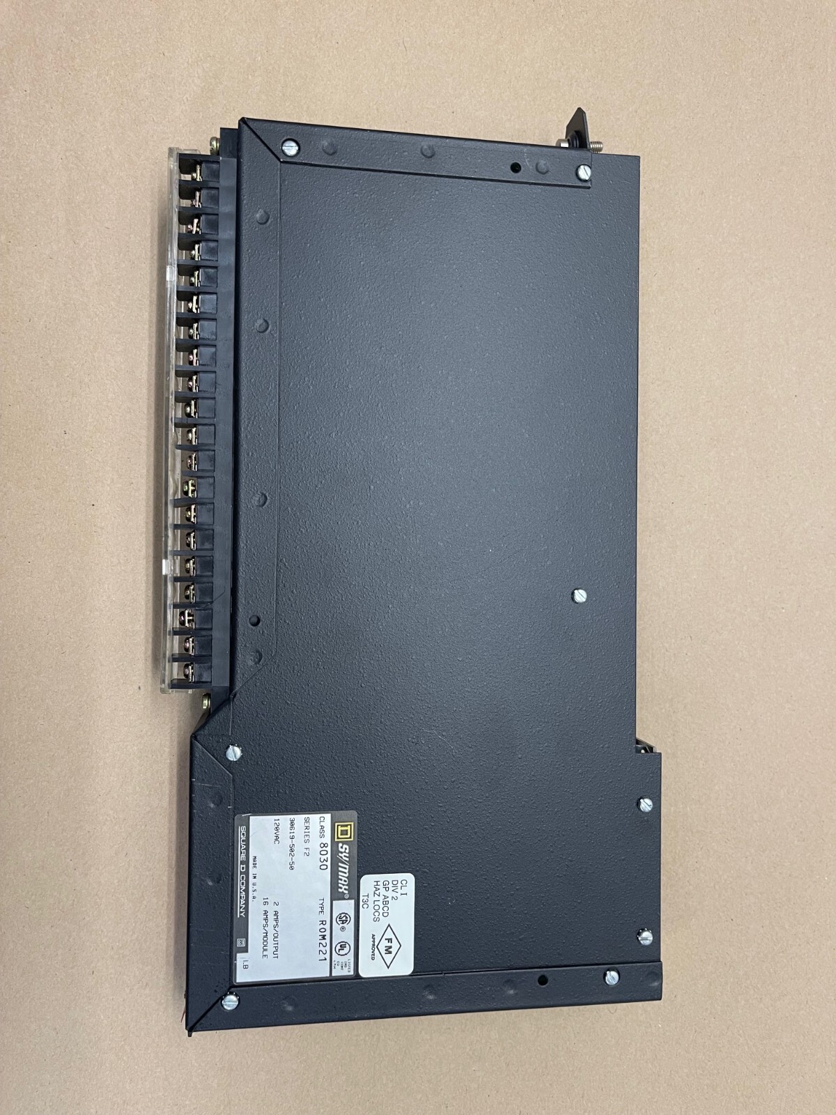 Square D SY/MAX 8030 ROM 221 Series F2 Relay Output Module