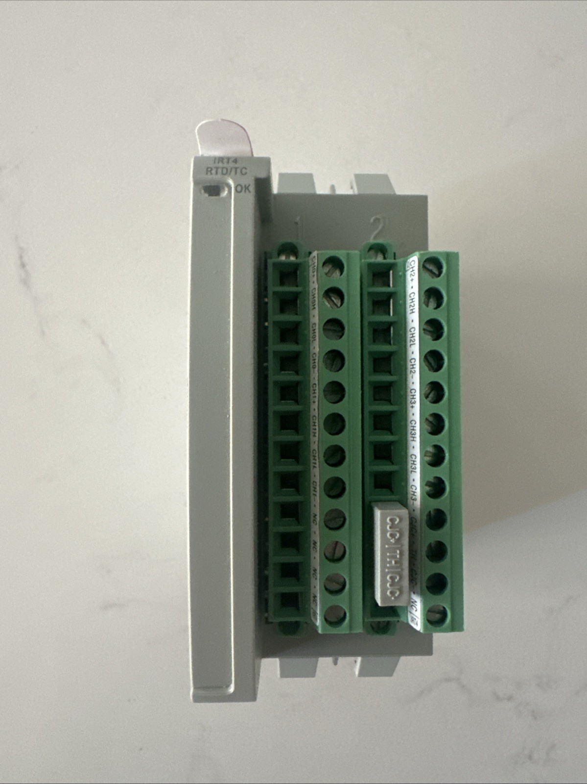 New 2085-IRT4 SER A Allen-Bradley Micro850 4CH TC/RTD Input Module Analog