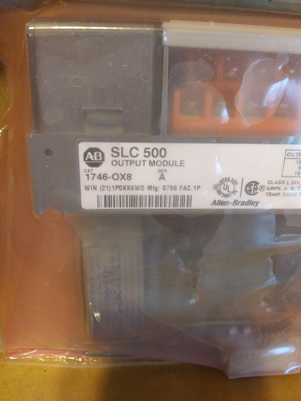 Allen Bradley 1746-0X8 Output Module SLC 500