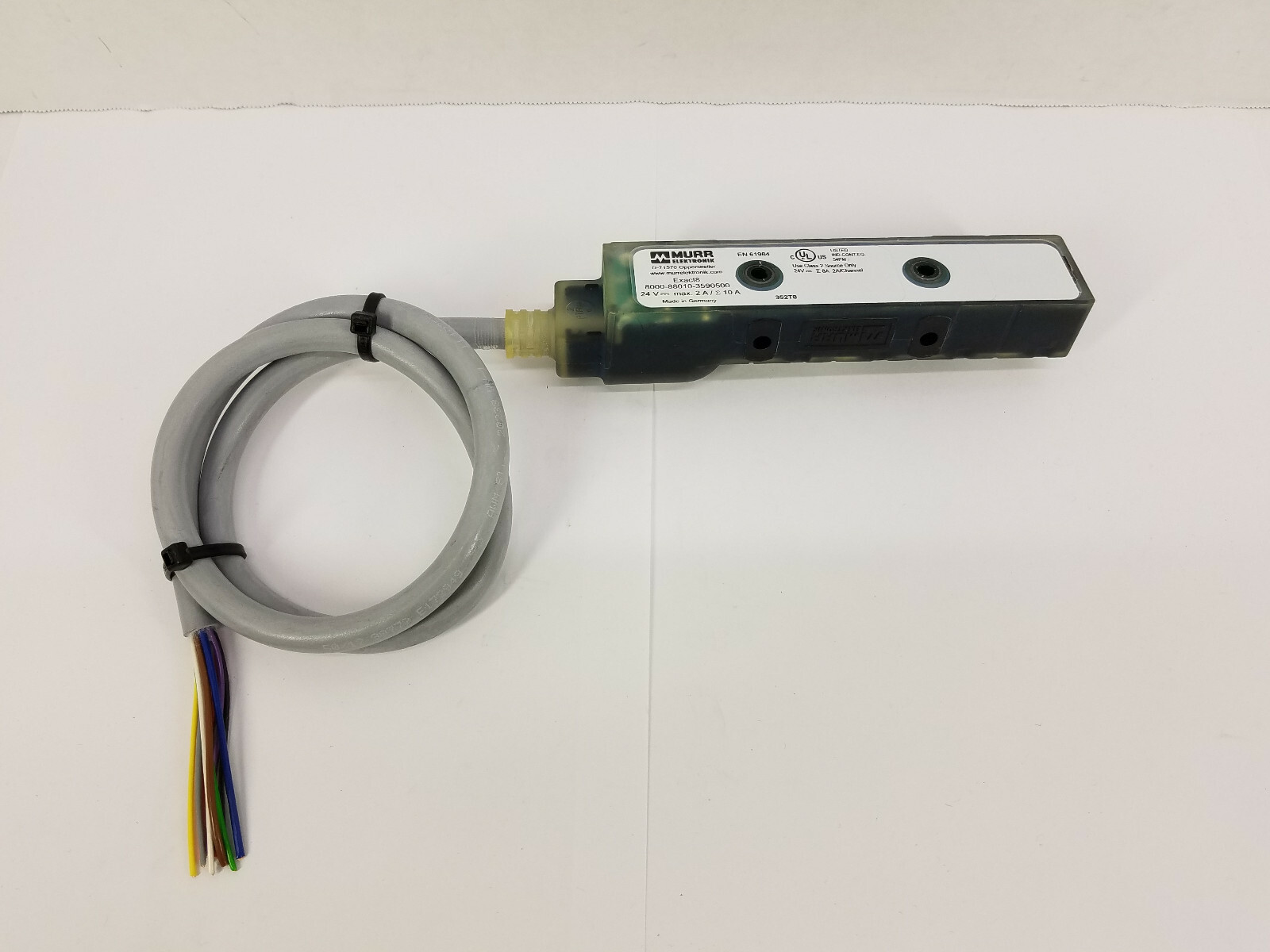 MURR Elektronik Exact8 8000-88010-3590500 – 8XM8 3-Pole Molded Distribution Box