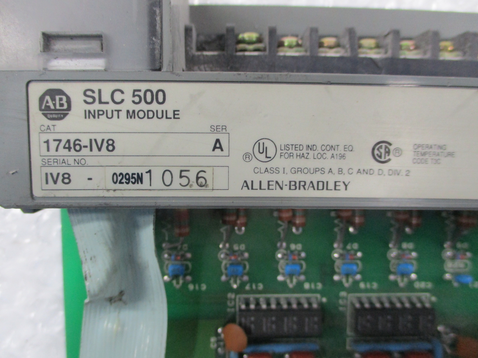 ALLEN BRADLEY 1746-IV8 SER.A INPUT MODULE UNMP