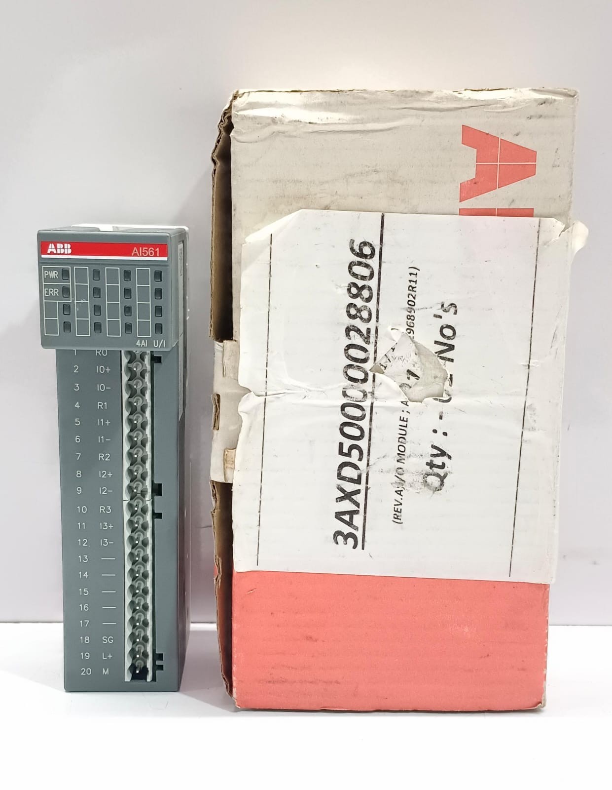 ABB AI561, 1TNE968902R1101, S500-eCo Analog input module. 4 AI: U, I