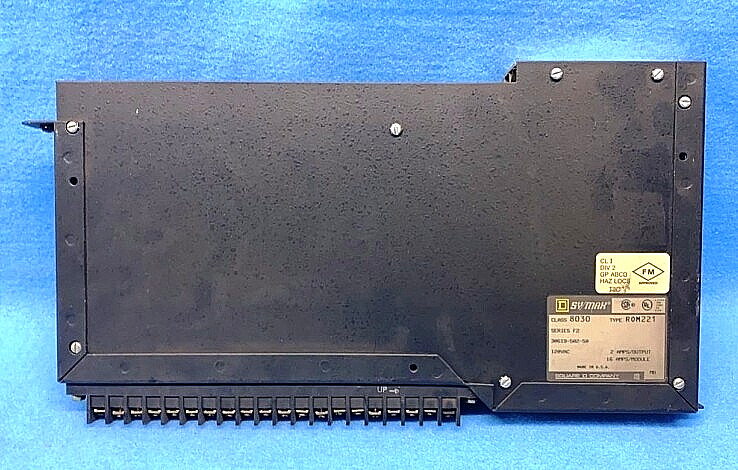 SQUARE D/ SYMAX OUTPUT MODULE M/N: 8030-ROM-221 120 VAC