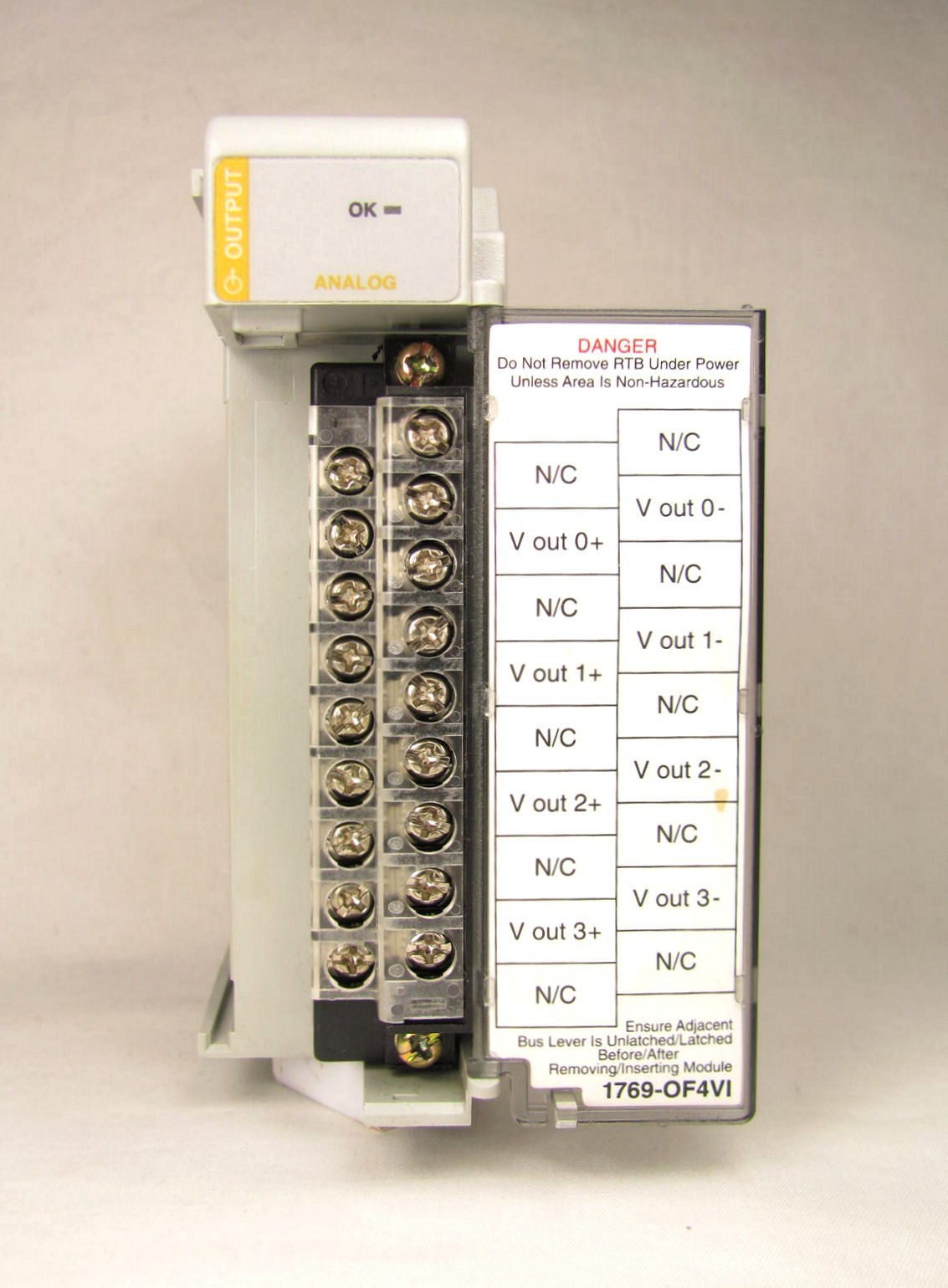 Allen Bradley, MicroLogix 1500, Analog Output, 1769-OF4VI, SER A, Nice Shape!