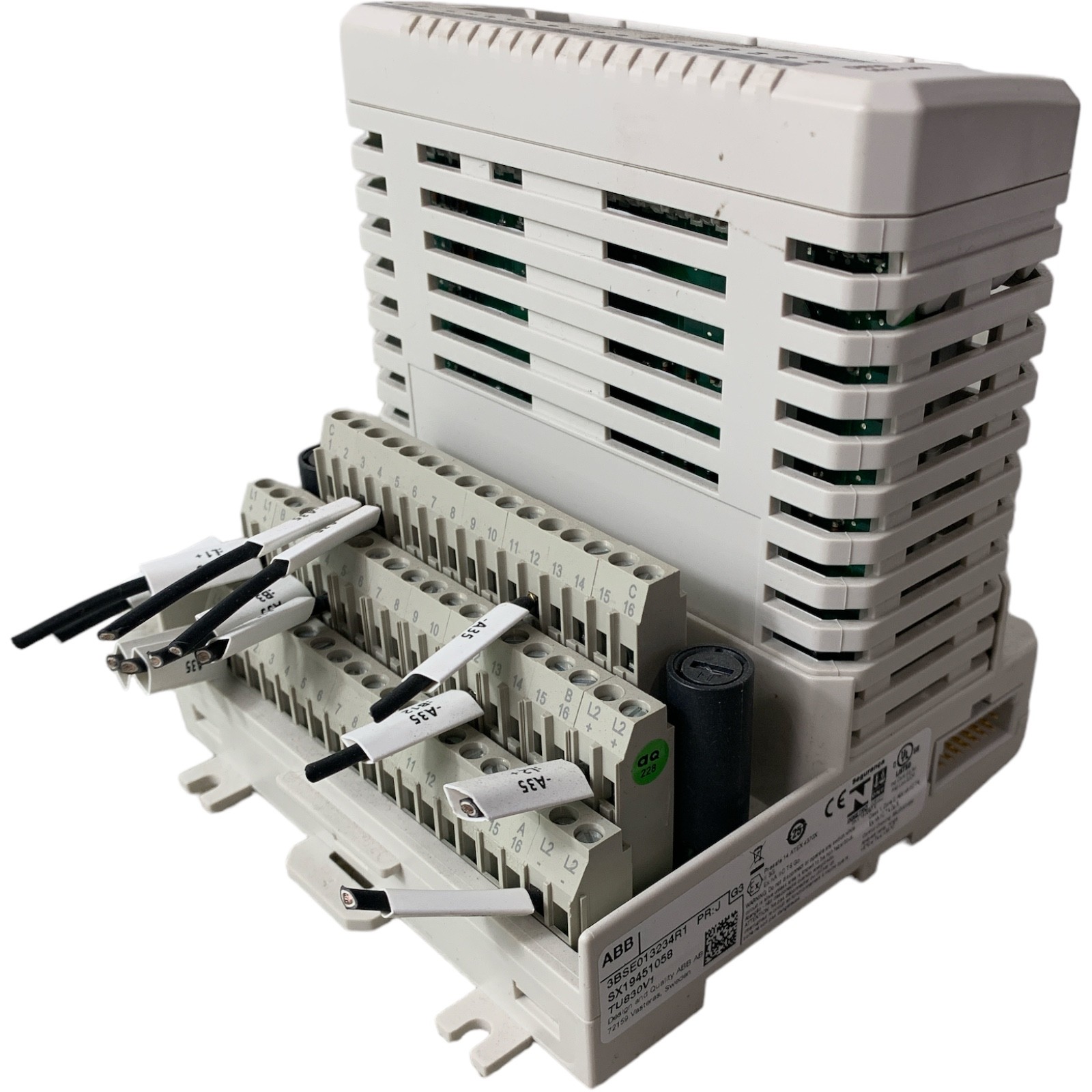 ABB 3BSE013234R1 TU830V1 Advanced Module Termination Unit DI810 16ch 24V