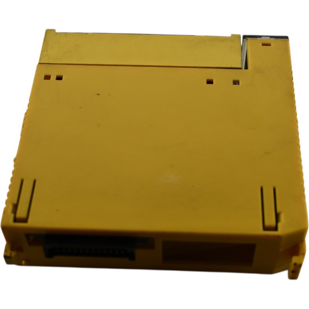 Fanuc A03B-0807-C161 AOR16G 16 Point Relay Output Module IO Board