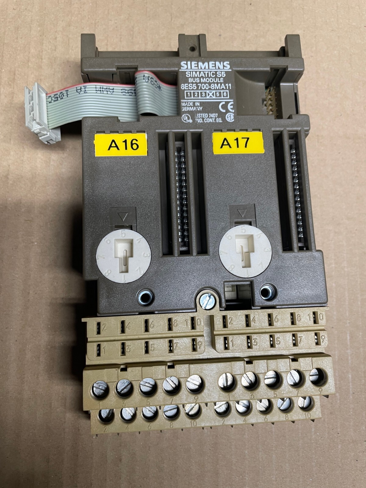 Siemens 6ES5 700 8MA11 plc i/o bus module din rail wiring base SIMATIC S5