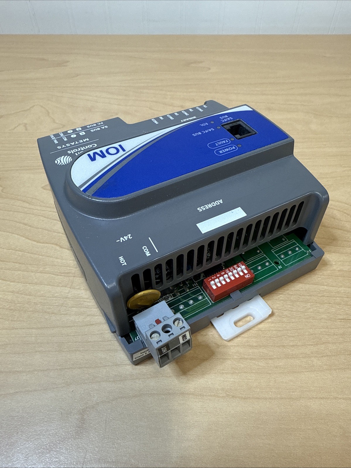 Johnson Controls IOM IOM1711 Metasys I/O Module Controller