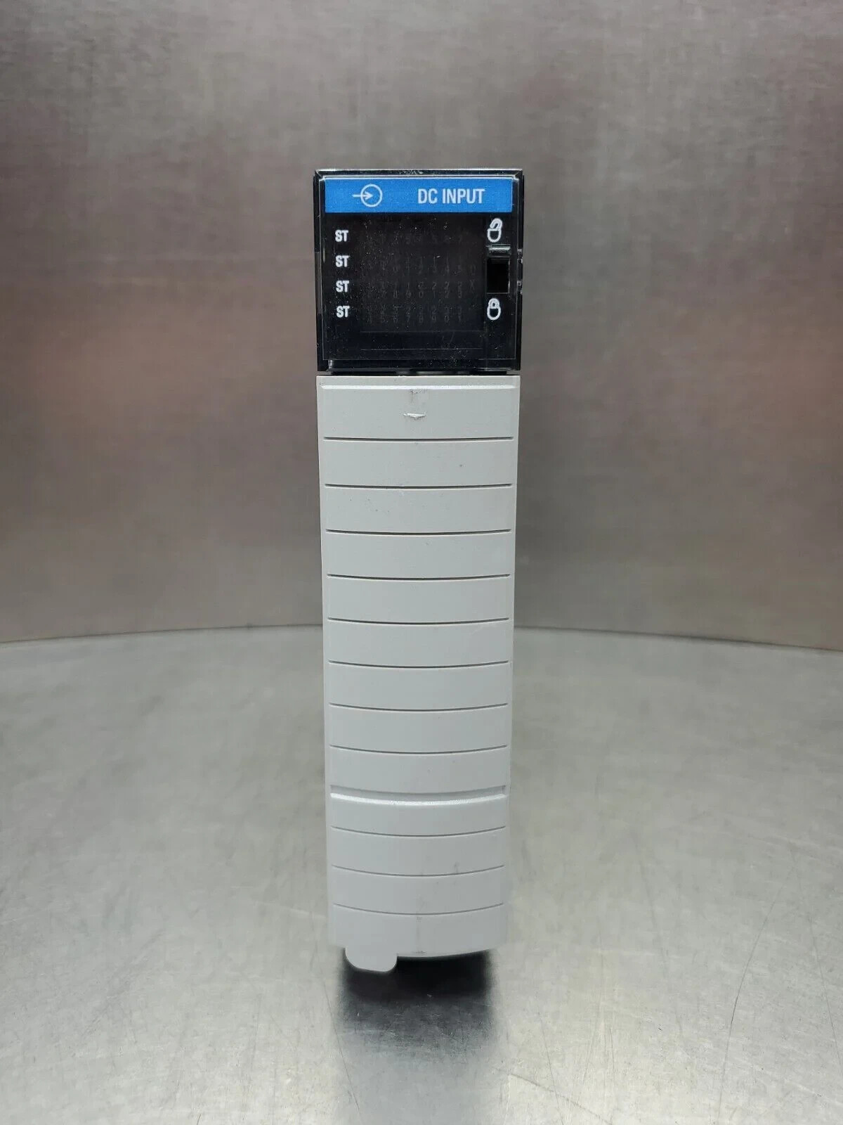 Allen Bradley 1756-IV32 /1756-IV32 Ser A ControlLogix Input Modules