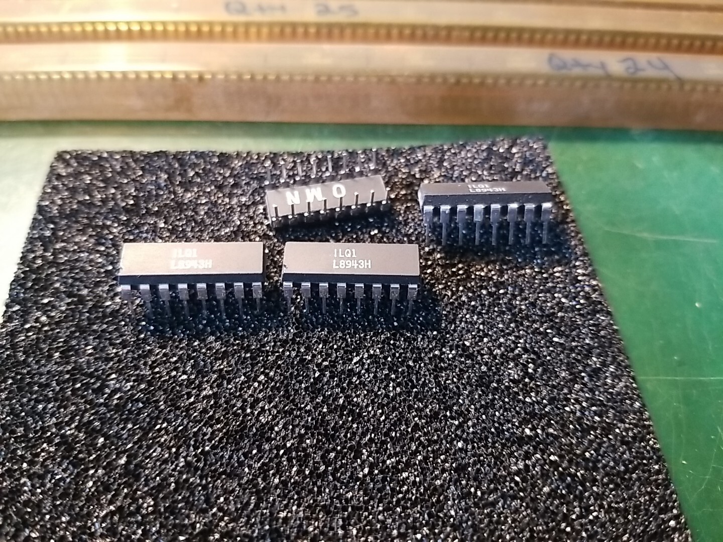 ILQ1 SIEMENS Quad Channel Phototransistor Optocoupler LOT OF 98 PCS NOS