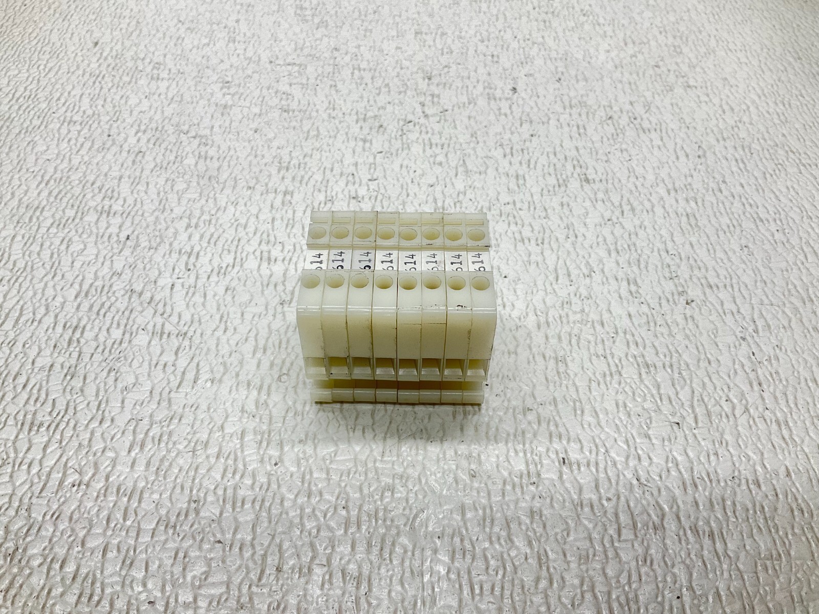 Allen Bradley BUL. 1492 Style H White Wire Terminal Block 1492-H Lot of 8 (TBI)