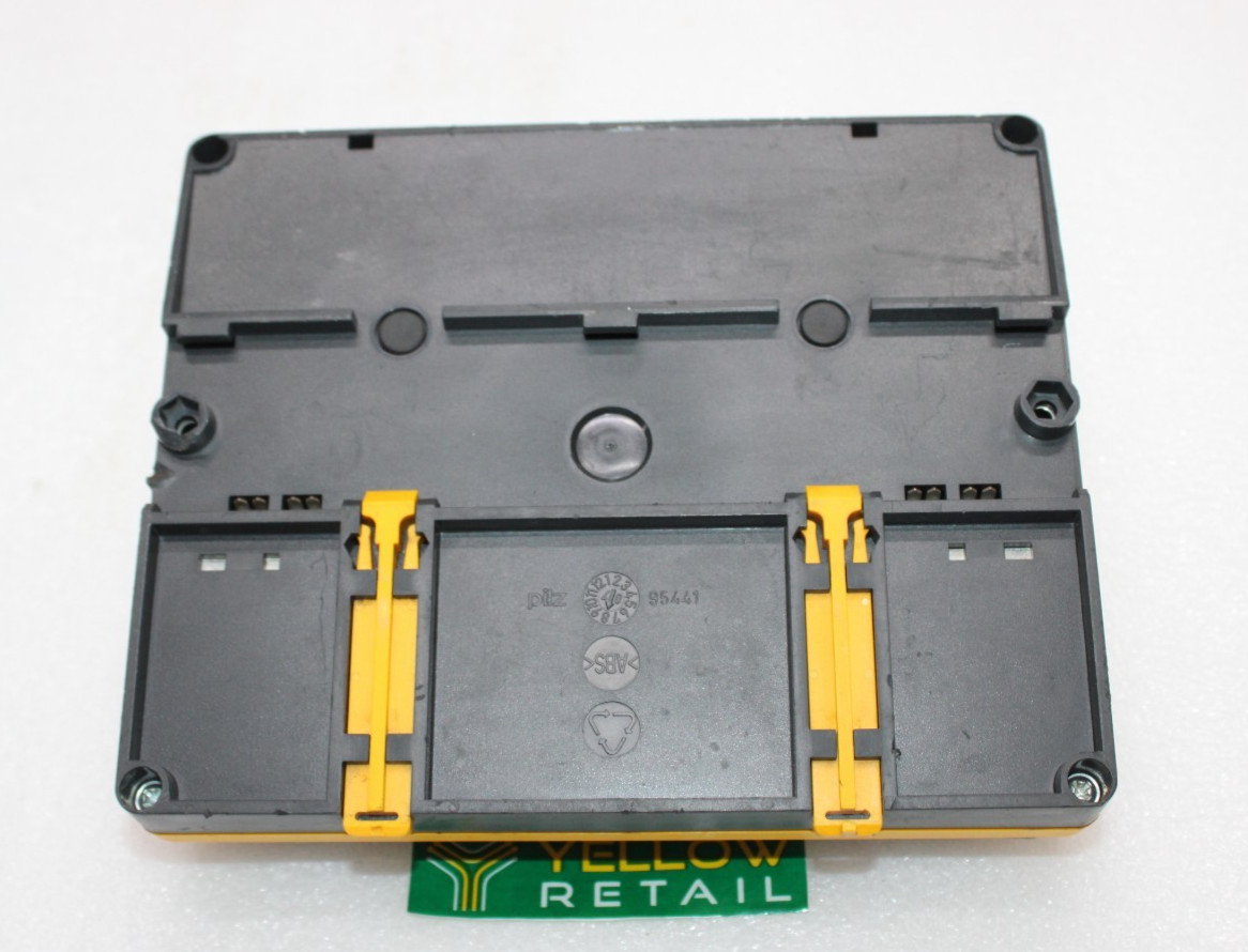 PILZ PSS SB DI8OZ4 DIGITAL I/O MODULE SAFTY BUS 301120