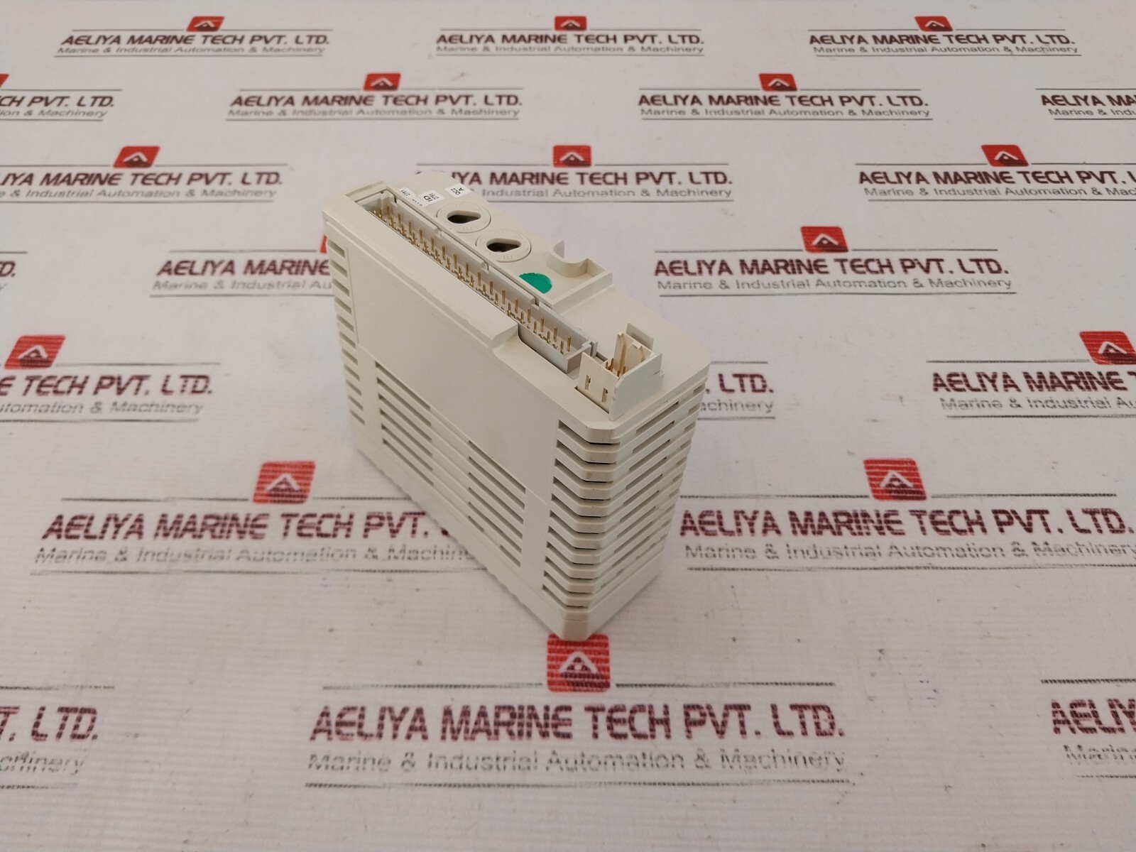 ABB DO810 Digital Output Module 16CH 24V 0.5A SURROUNDING AIR TEMP 55°C