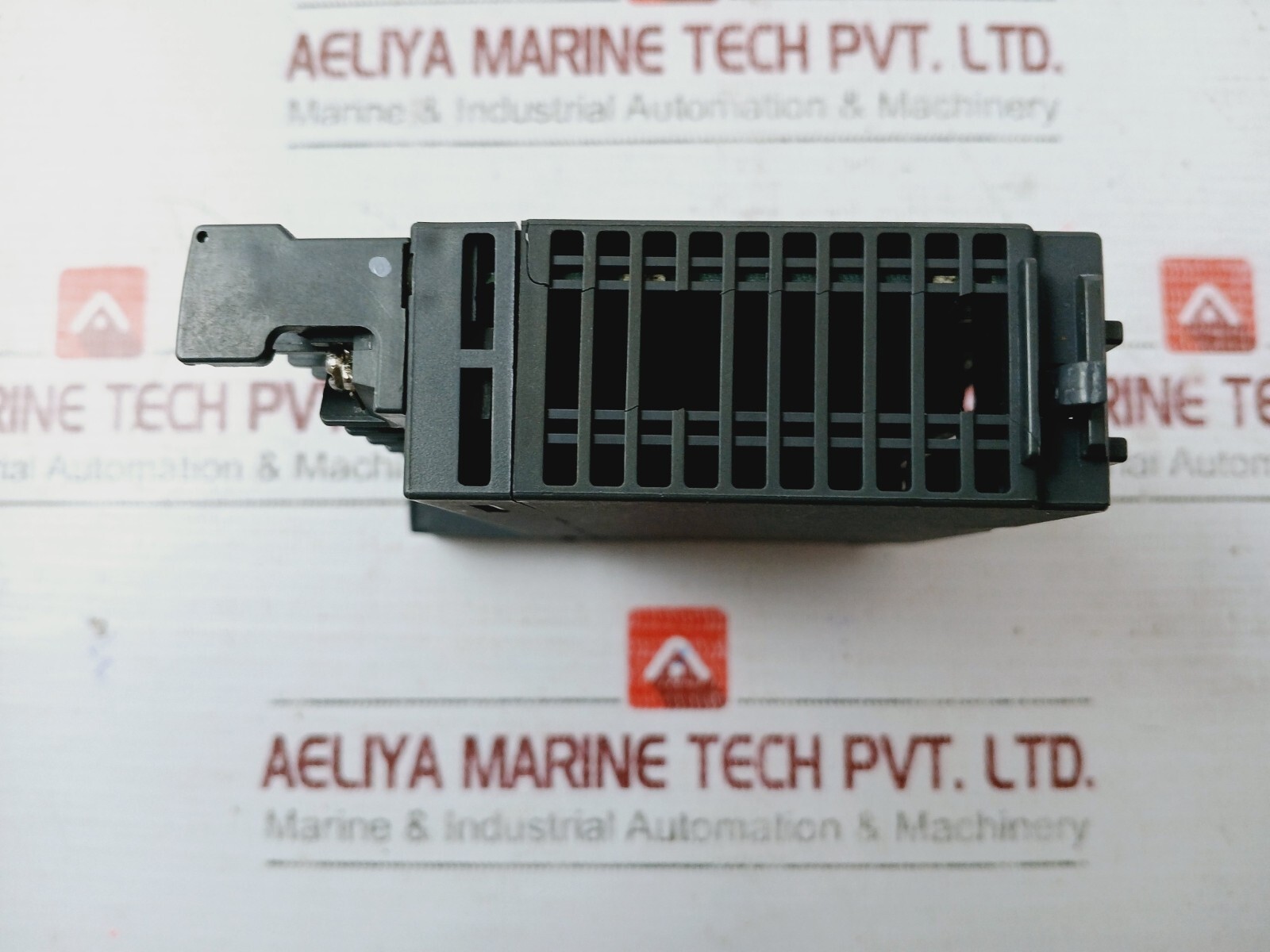 Mitsubishi Electric QY50 Melsec-Q Output Unit 12/24Vdc 0.5A 5Vdc 0.08A