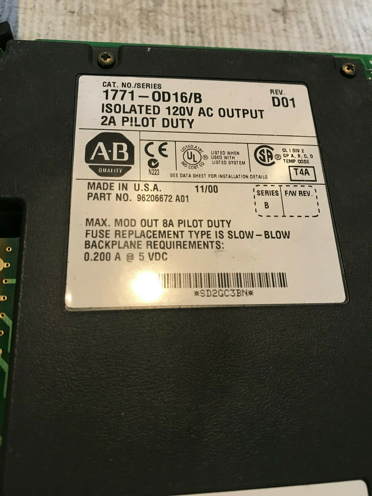 Allen-Bradley 1771-OD16/B REV D01 Isolated 120V AC Output Module