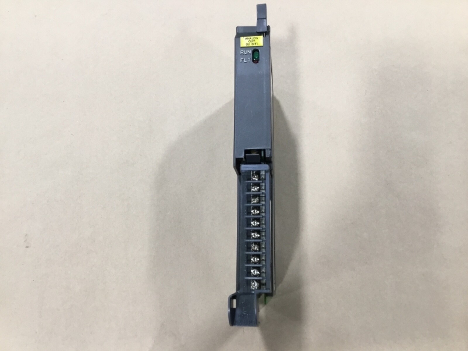 Allen-Bradley 1771-0FE1/B AA1 Analog Output Module #06Z31
