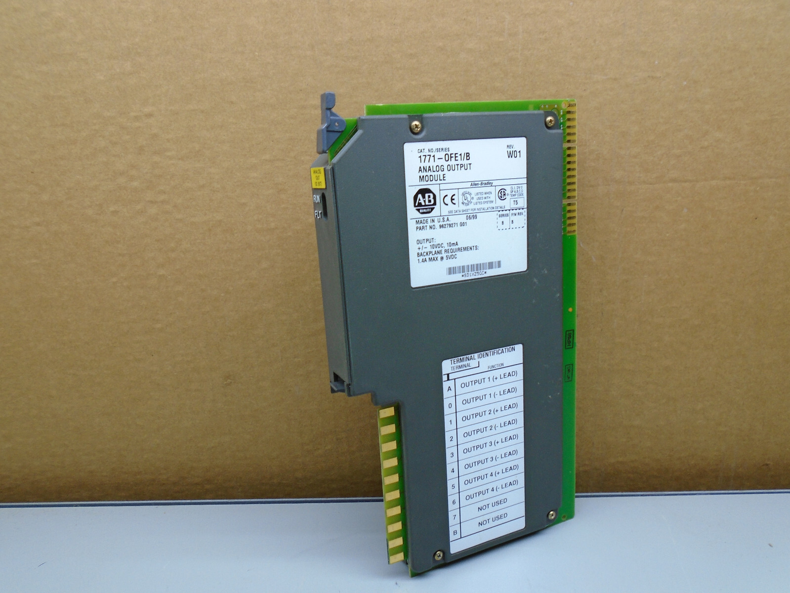1771-OFE1 /B Allen Bradley PLC 5 Analog Output Module 1771-0FE1 W544