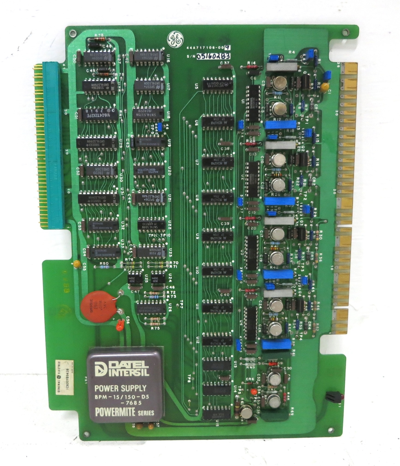 GE Fanuc IC600YB941B Analog Output Module Series Six PLC Board IC600YB941