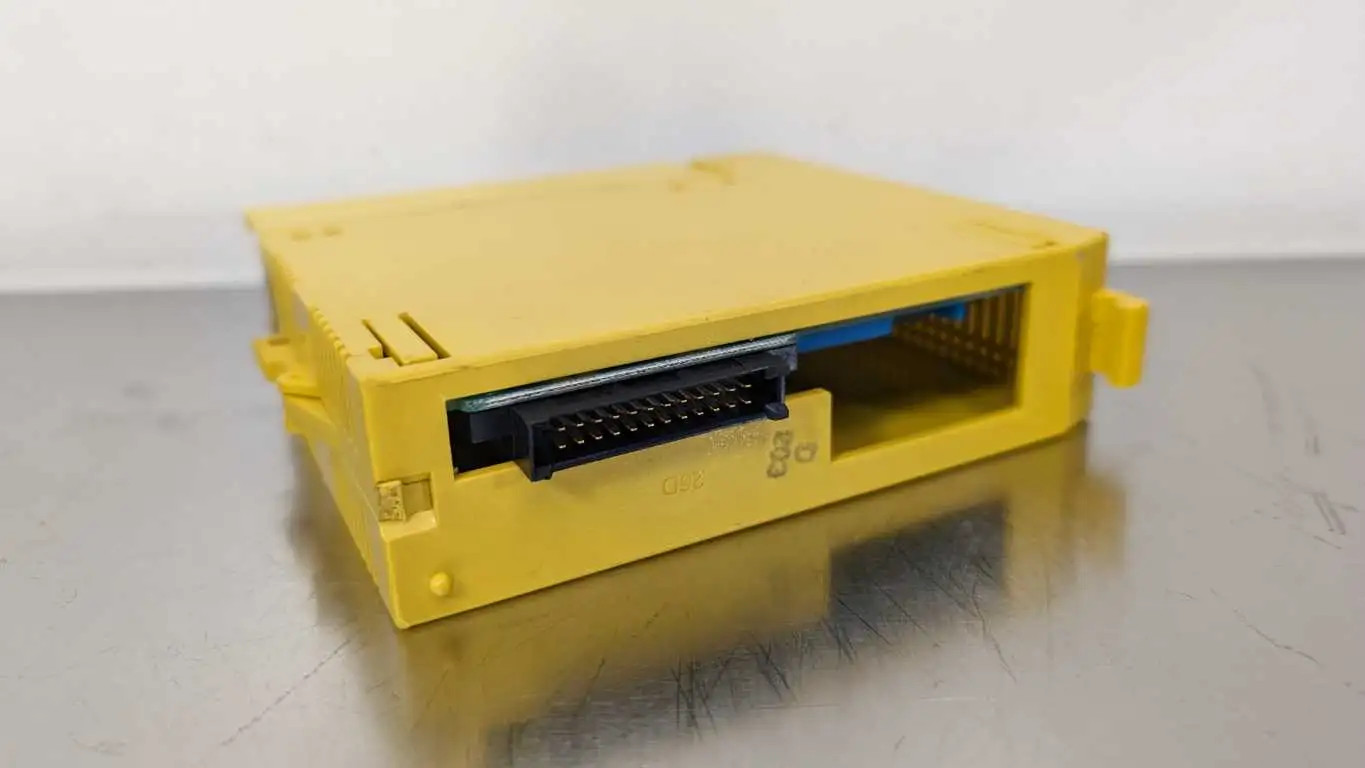 Fanuc A03B-0807-C154 Output Module AOD16D 16PT I/O Model A 12/24VDC