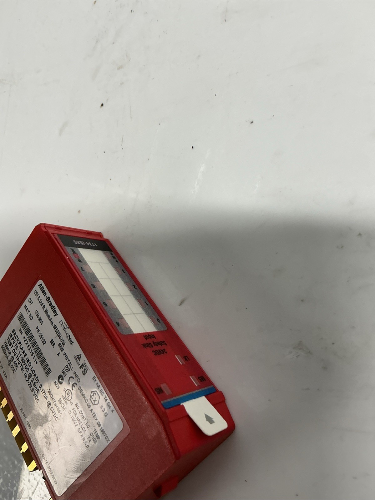 Allen Bradley 1734-IB8S SER A Input Module Y-877