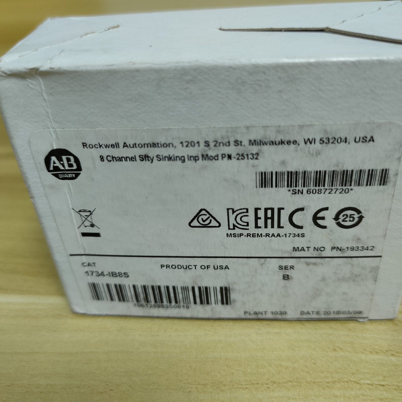 AB 1734-IB8S Ser B 8 Channel Sfty Sinking Input Module 1734IB8S New Sealed TX