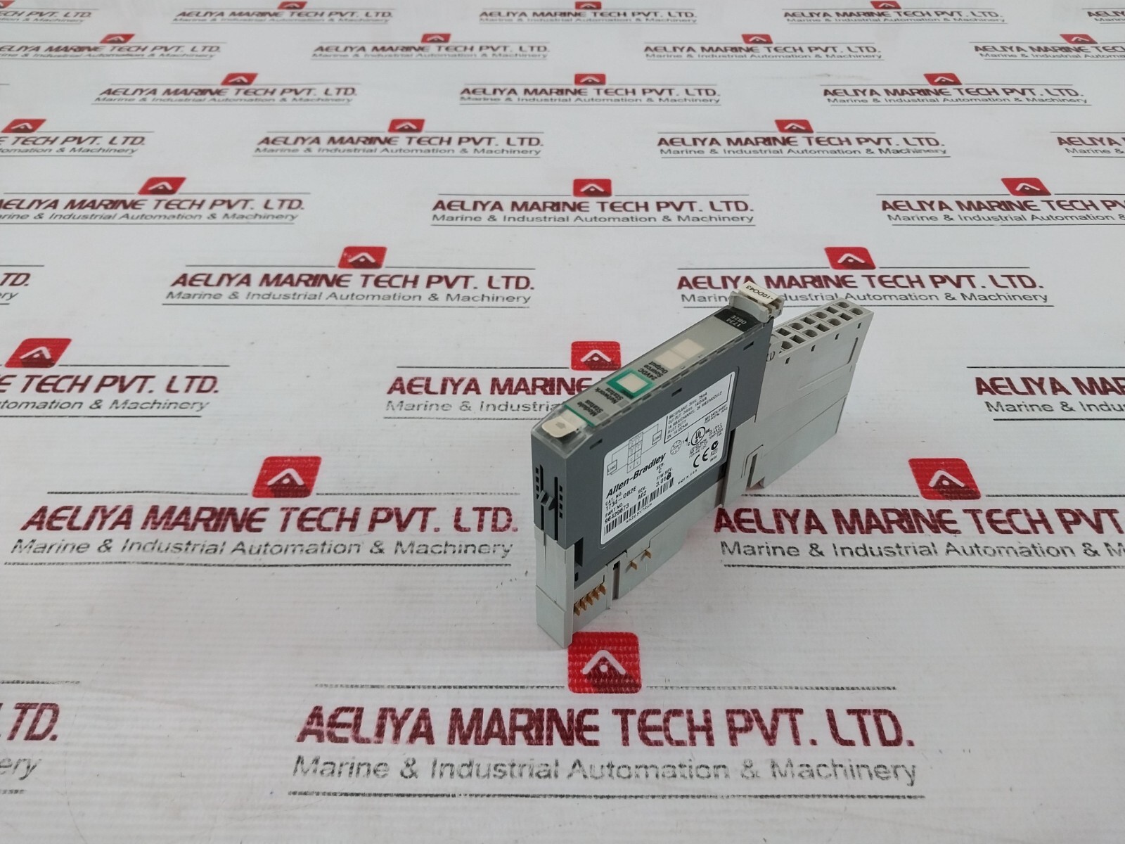 Allen-bradley 1734-OB2E Point Digital Output Module 96429673 24VDC 1A/24VA