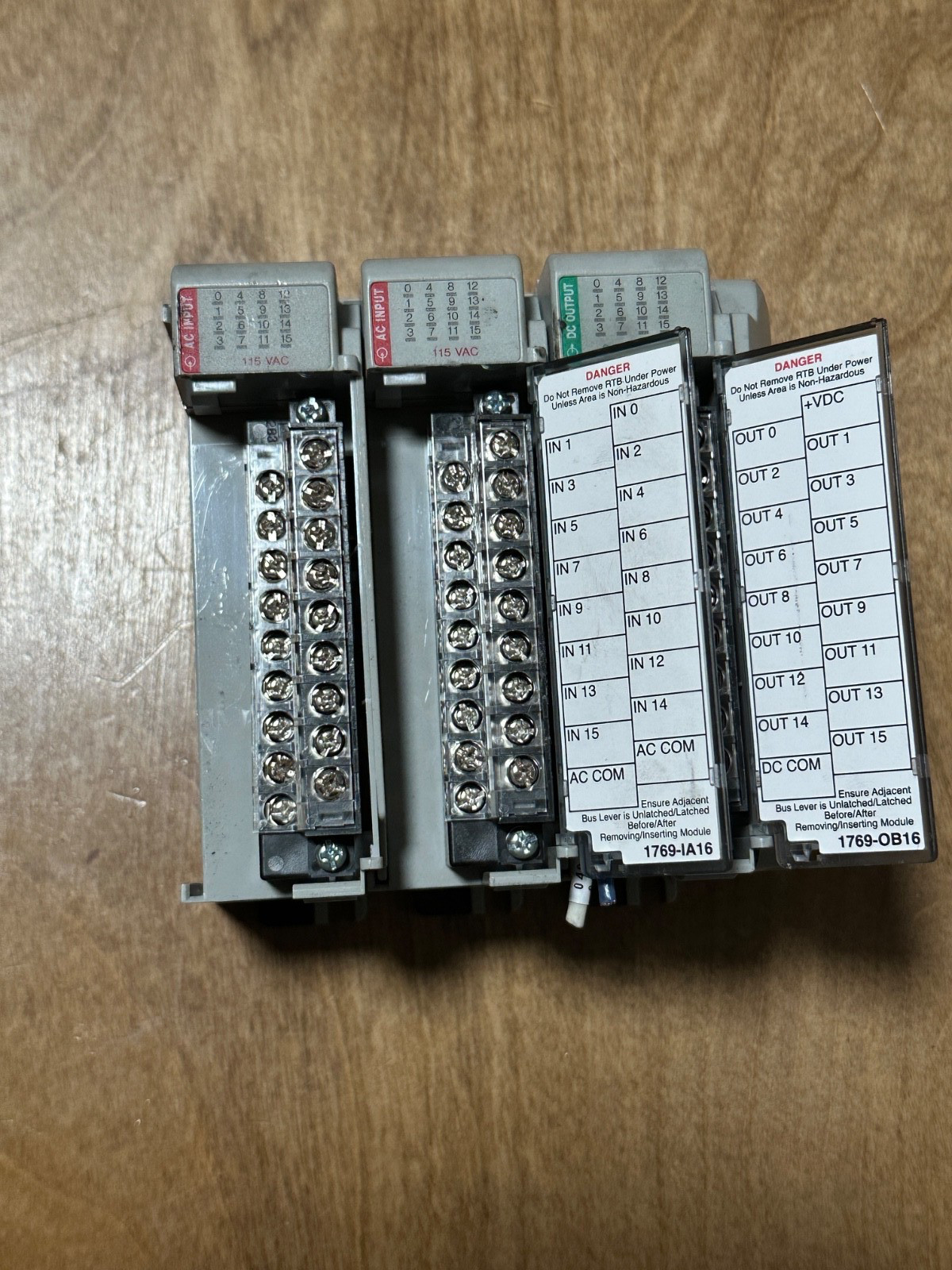 Allen Bradley 1769-IA16 X2 + 1769-OB16 plus end cap 1769-ECR