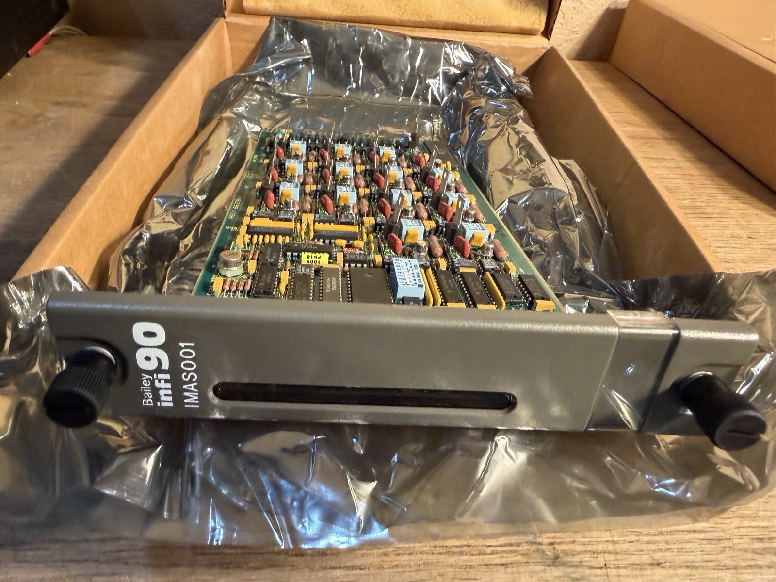 Bailey IMAS001 infi90 Analog Output Slave Module, 24VDC, 15.8VA