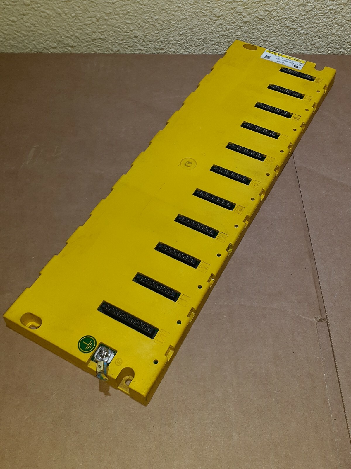FANUC ABU10A A03B-0819-C001 10 SLOT RACK A350-9001-T042/02 Fast Shipping