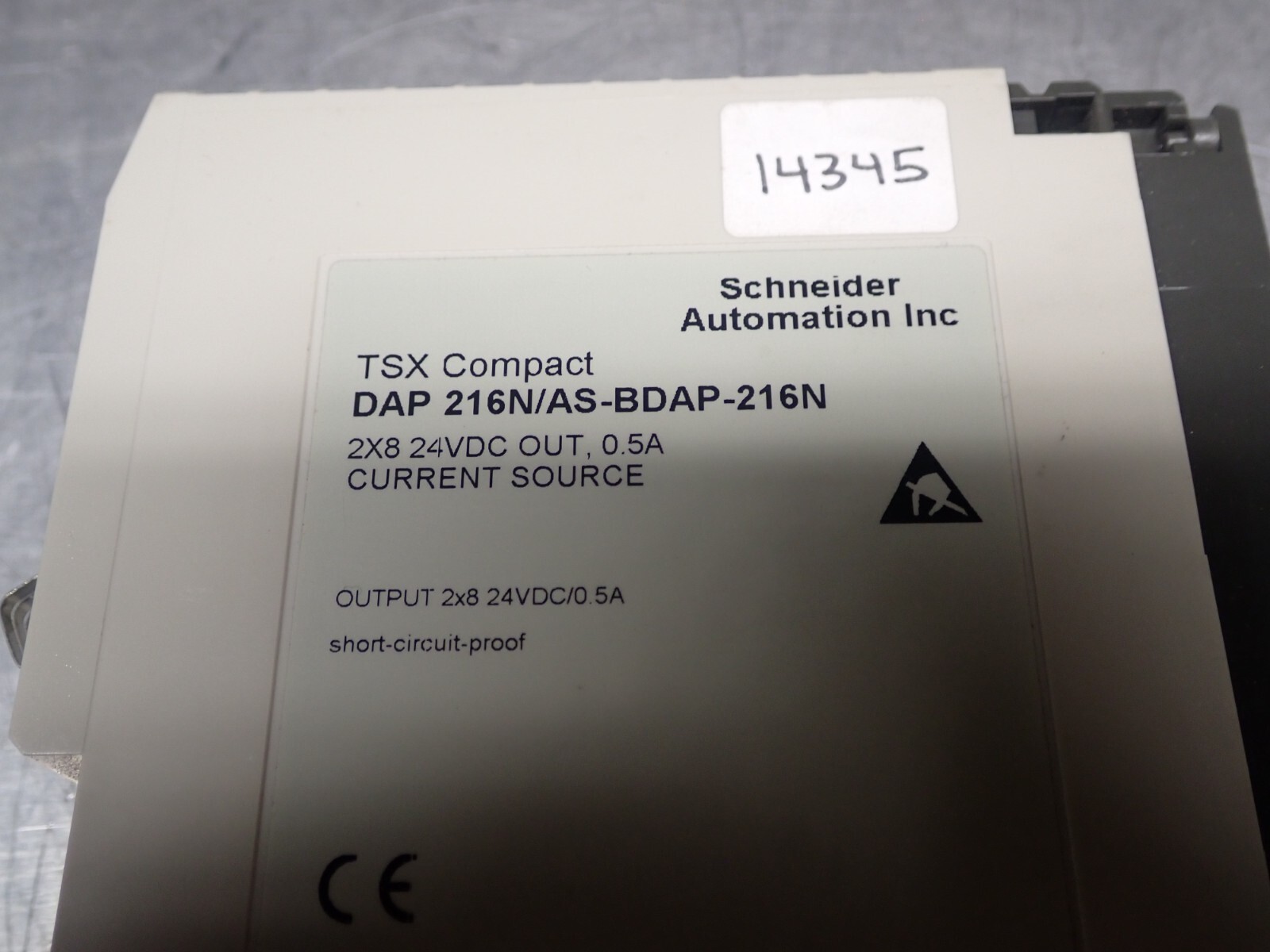 Schneider Automation DAP 216N/AS-BDAP-216N 2X8 24VDC Out 0.5A Used With Warranty