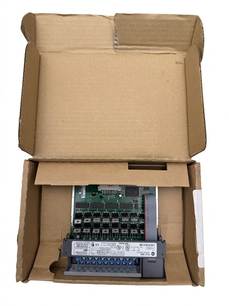 Allen Bradley 1746-OBP16 /C SLC 500 Output Module