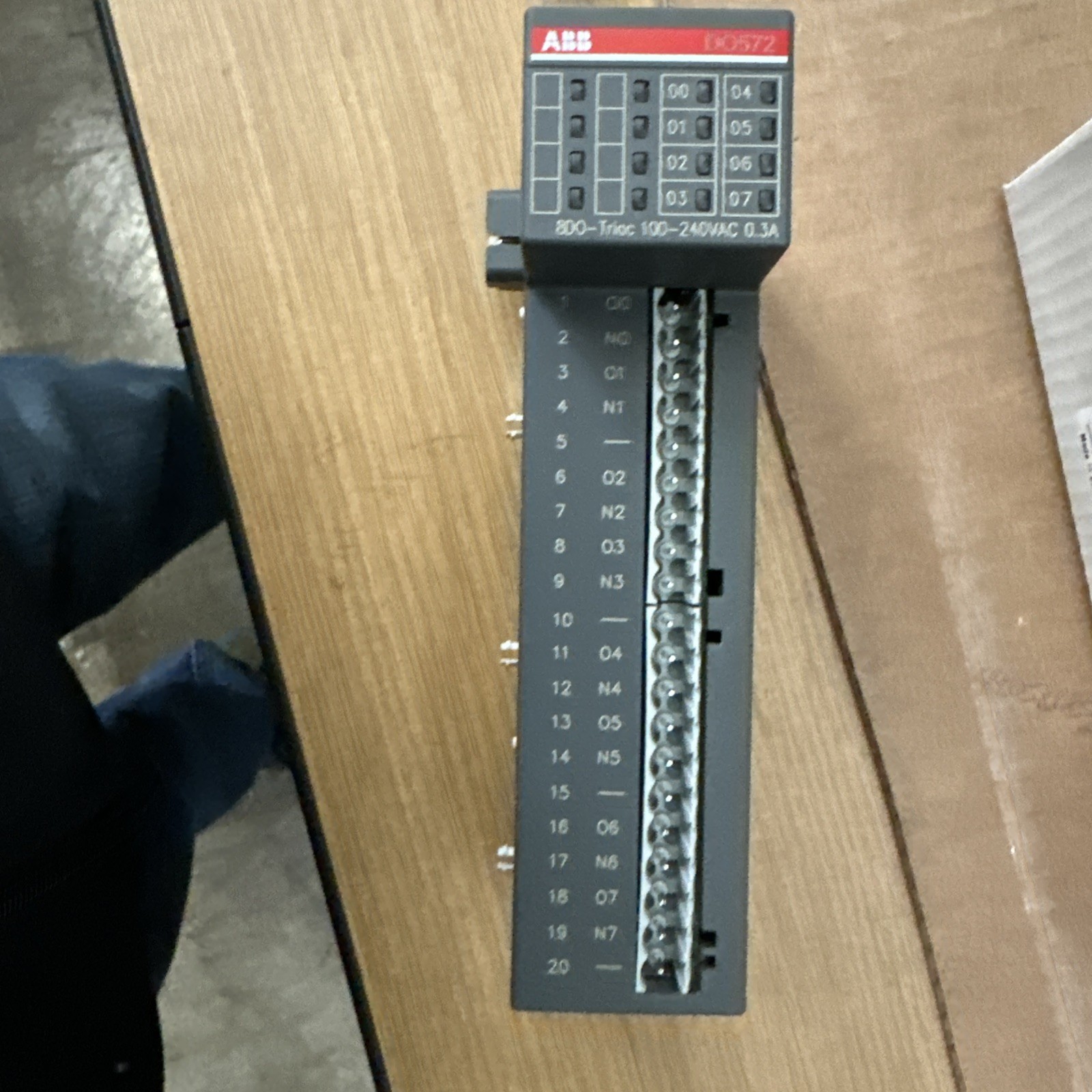 **New** ABB DO572 1TNE968902R2203 Digital Output Module 8ch DO Triac