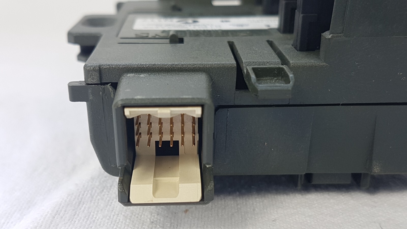 Siemens 6ES7-195-7HB00-0XA0 Simatic DP BUs Module for ET-200M – BM 2X40 – Used