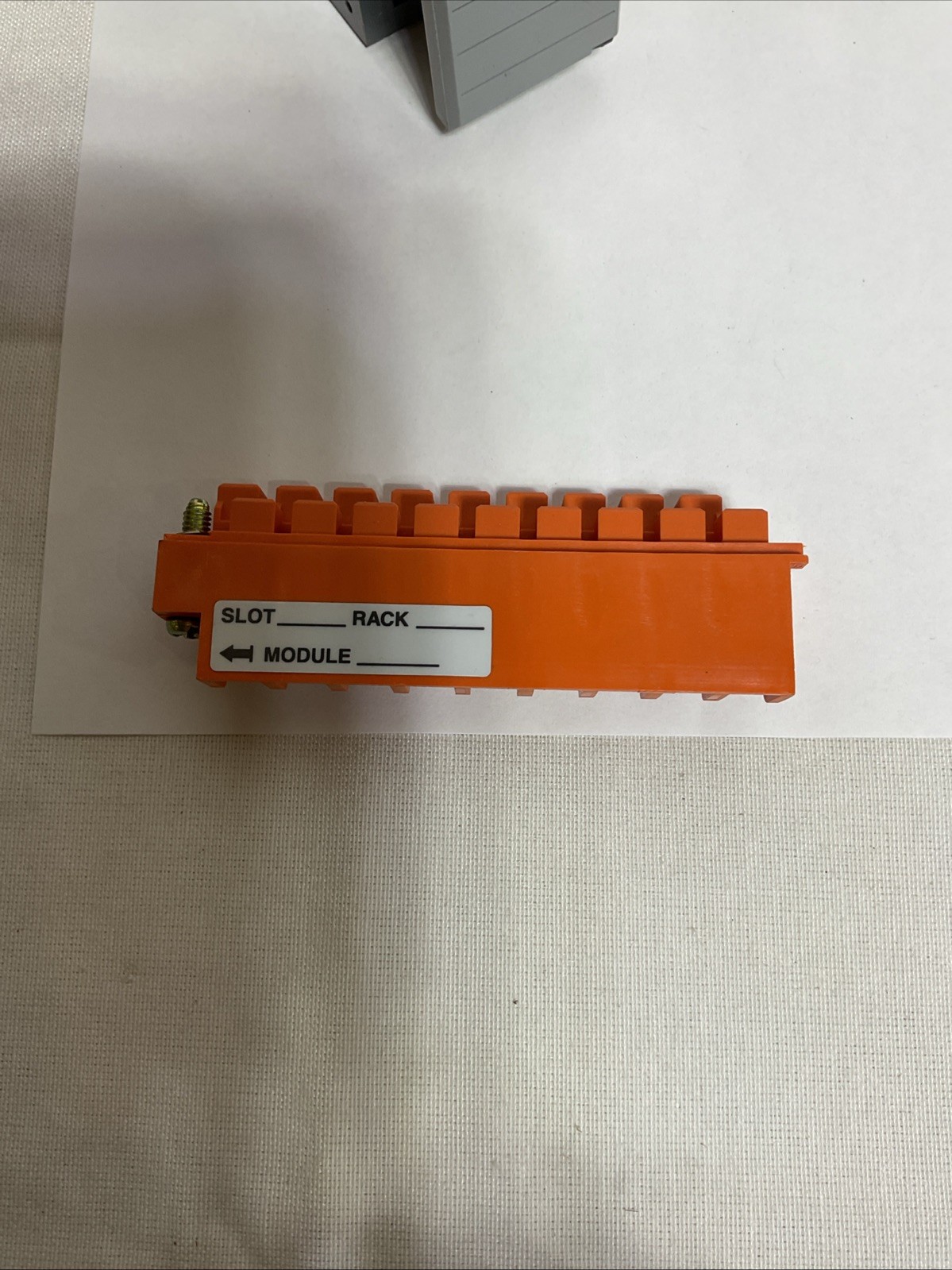 Allen Bradley 1746-OX8 Ser A SLC 500 Output Module Unit Card Board 1746-0X8 AB