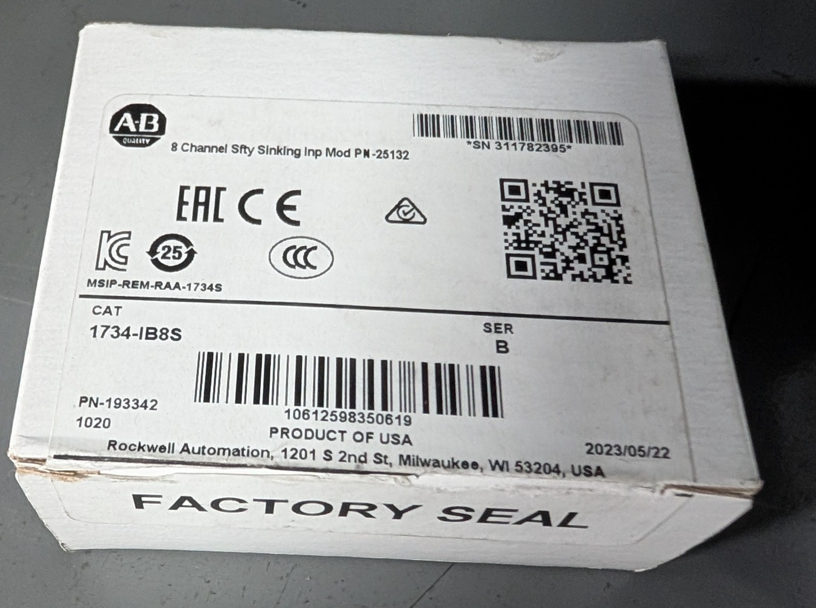 Allen-Bradley 1734-IB8S Point Guard I/O 8 Channel Safety Input Module Ser B NIB