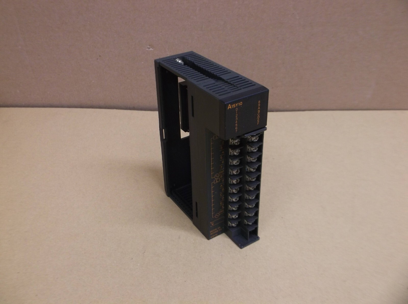 A1SY10 Mitsubishi DEMO PLC 16 Point Relay Output Module Card A1S-Y10 *