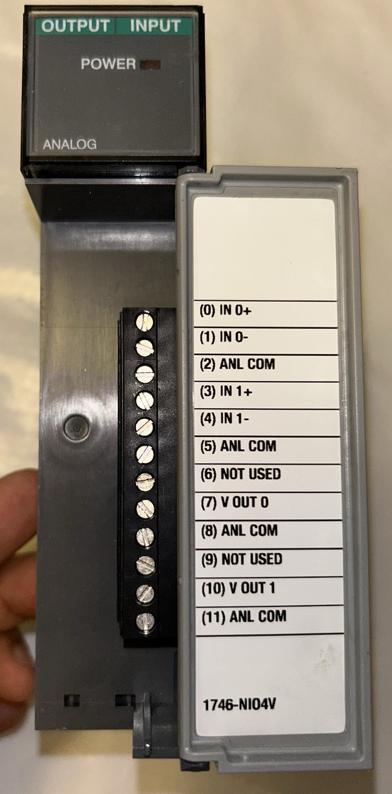 Allen-Bradley 1746-NIO4V SLC 500 Analog Combination Module 2-In/2-Out Series A