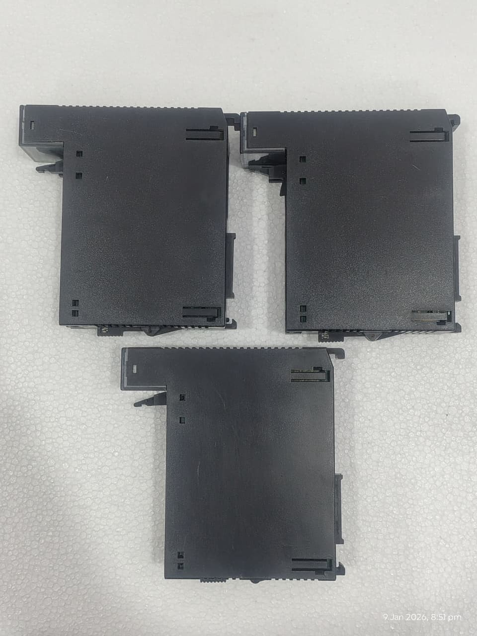 Sell Lot Of 3 Piece GE Fanuc IC693MDL646C 24 VDC 16Pt Pos/Neg Fast Input Module