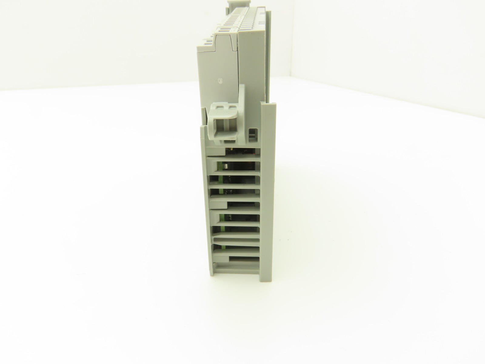 Allen Bradley 5069-OB16 Compact I/O DC Output Module 16 Channel FW 3.012