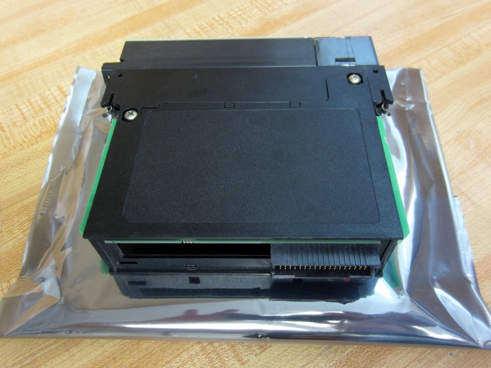 Allen Bradley 1756-IA16 Input Module 1756IA16 96259075 C01, Rev.G01